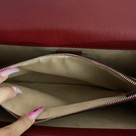 Gucci Shoulder Bag - Picture 8 of 9